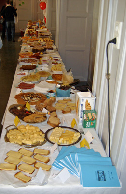 buffet1.jpg buffet1.jpg